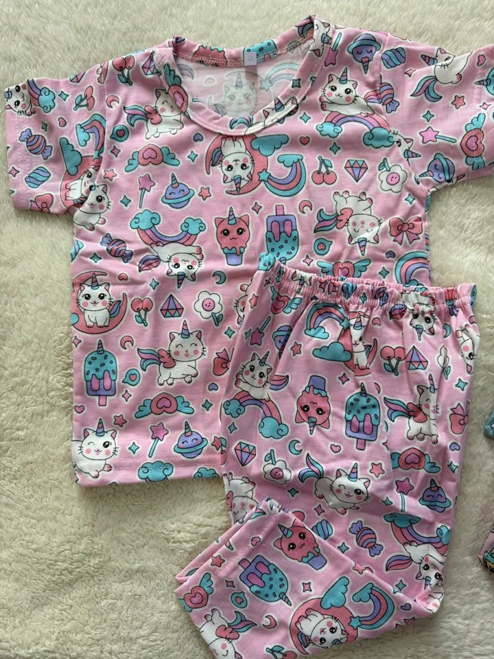 Cute short-sleeve kids' pajama set